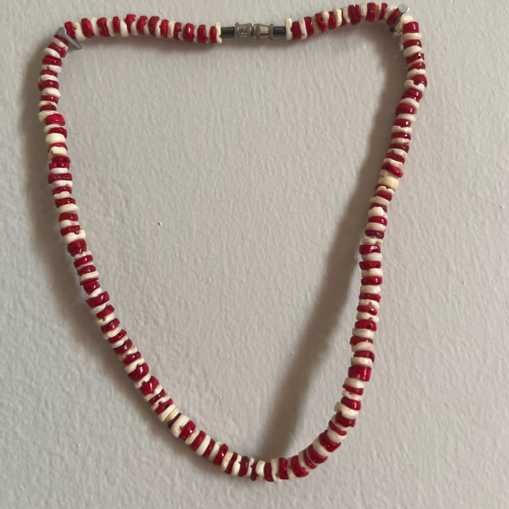 Surfer Necklace Hawaiian shell